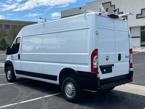 Used 2024 RAM ProMaster 2500 FWD image 5