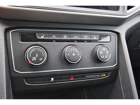 Used 2022 Volkswagen Atlas SE FWD image 25