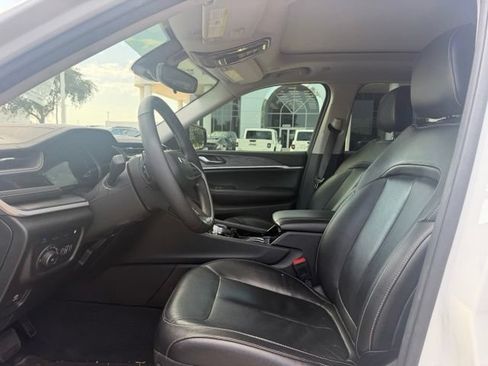 Used 2022 Jeep Grand Cherokee Limited 4xe AWD/4WD image 6