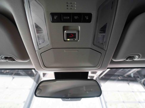 Used 2023 Toyota RAV4 LE FWD image 18
