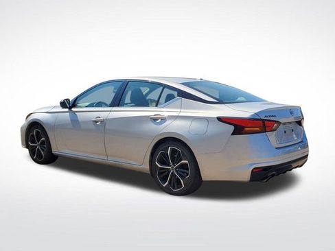 Used 2023 Nissan Altima 2.5 SR image 3