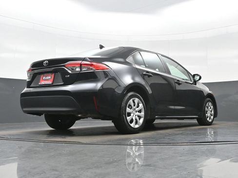 Used 2024 Toyota Corolla LE FWD image 29