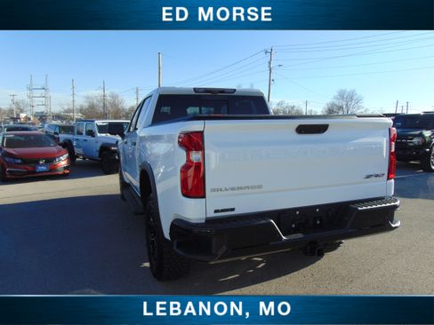 Used 2022 Chevrolet Silverado 1500 ZR2 w/ Technology Package image 8