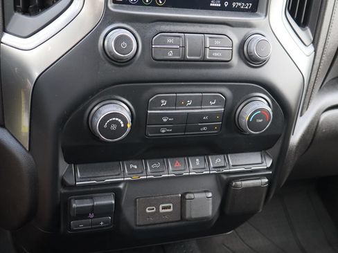 Used 2022 Chevrolet Silverado 2500 LT AWD/4WD image 18
