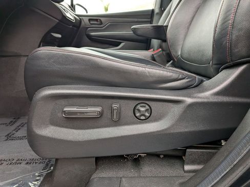 Used 2024 Honda Odyssey Sport image 16