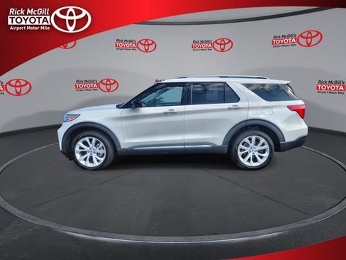 Used 2023 Ford Explorer Platinum w/ Technology Package AWD/4WD image 5
