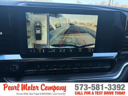 Used 2024 Chevrolet Silverado 2500 High Country w/ High Country Premium Package AWD/4WD image 18