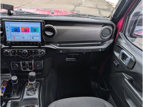 Used 2022 Jeep Wrangler Unlimited Sport image 25