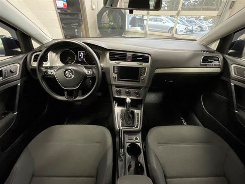 Used 2016 Volkswagen Golf S FWD image 17