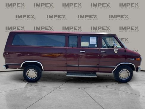 Used 1992 GMC G3500 Rally RWD image 7