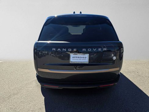 Used 2023 Land Rover Range Rover SV AWD/4WD image 4