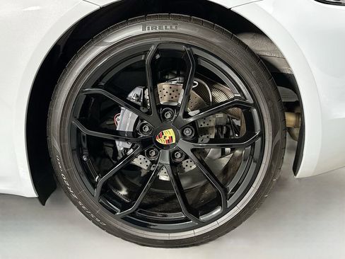 Used 2024 Porsche 718 Boxster image 29