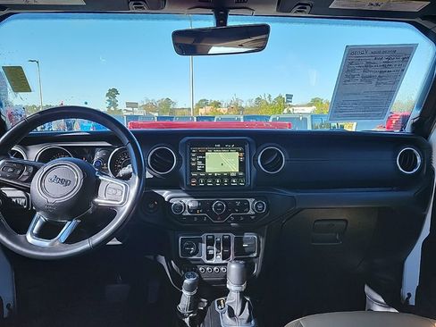 Used 2018 Jeep Wrangler Unlimited Sahara w/ Dual Top Group image 3