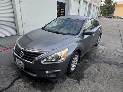 Used 2014 Nissan Altima 2.5 S FWD image 1