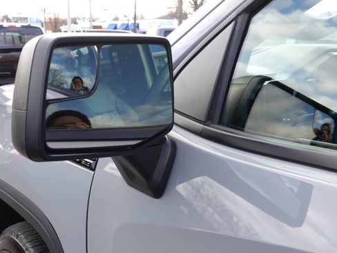 Used 2024 GMC Sierra 1500 Elevation image 13