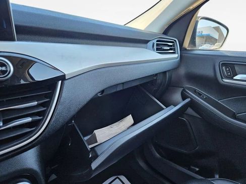 Used 2021 Ford Escape SEL image 19