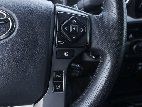 Used 2019 Toyota Tacoma TRD Sport image 24