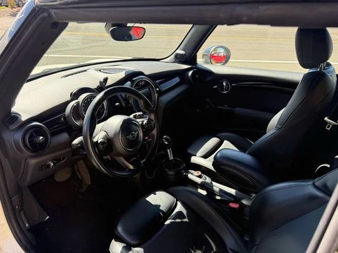 Used 2019 MINI Cooper S w/ Signature Upholstery Package FWD image 36