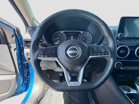 Used 2024 Nissan Sentra SR FWD image 11