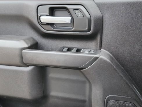 Used 2022 Chevrolet Silverado 2500 Custom w/ Custom Value Package image 26