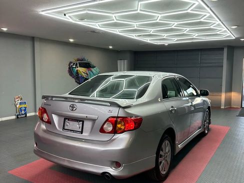 Used 2010 Toyota Corolla S image 6