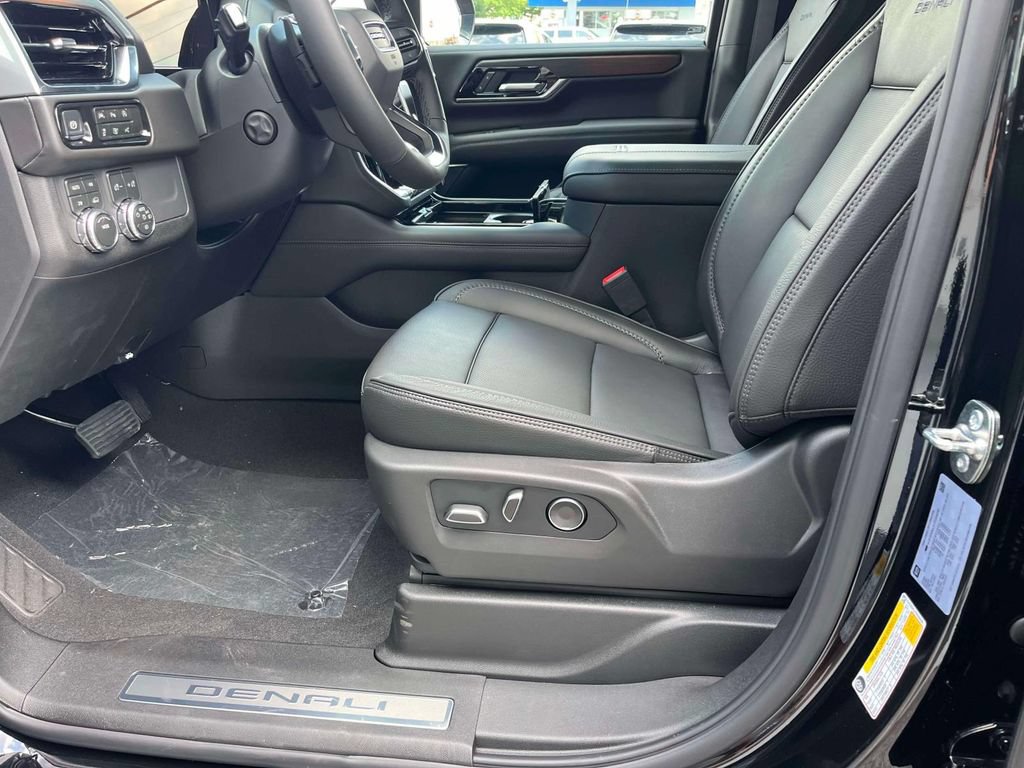 New 2026 GMC Yukon Denali AWD/4WD image 25
