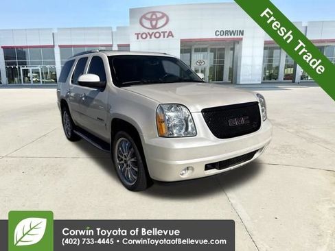 Used 2013 GMC Yukon Denali AWD/4WD image 1
