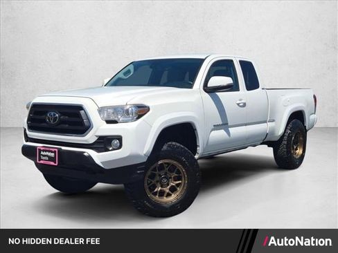 Used 2020 Toyota Tacoma SR5 RWD image 1
