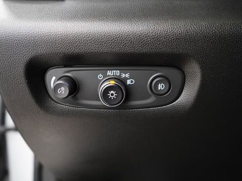 Used 2020 Chevrolet Traverse RS image 24