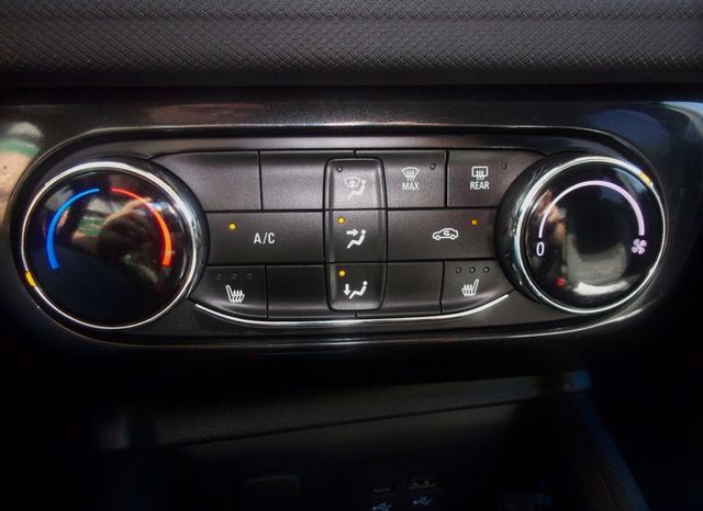 Certified 2024 Chevrolet TrailBlazer LT w/ LT Cold Weather Package AWD/4WD image 20