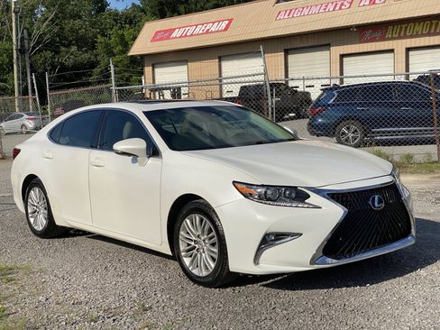 Used 2016 Lexus ES 350 FWD image 2