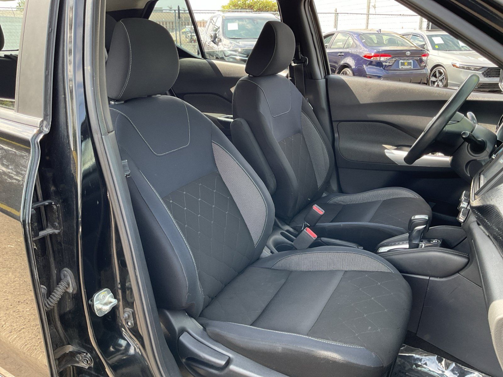 Used 2018 Nissan Kicks S FWD image 21
