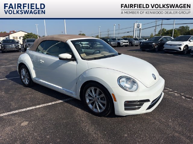 Used 2018 Volkswagen Beetle 2.0T S w/ Style & Comfort Package FWD image 1