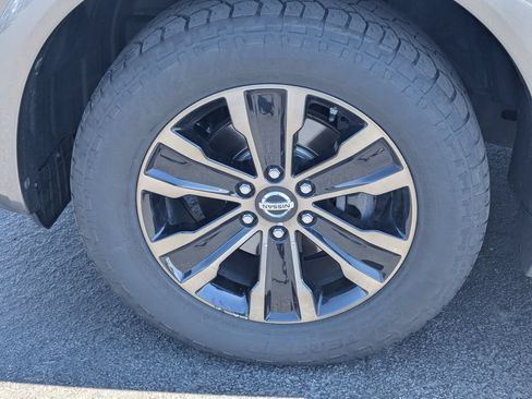 Used 2017 Nissan Armada Platinum AWD/4WD image 13