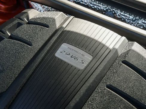 Used 2024 Porsche Macan S AWD/4WD image 38