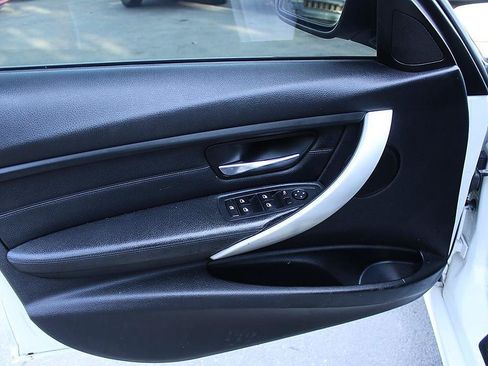 Used 2012 BMW 328i Sedan RWD image 8