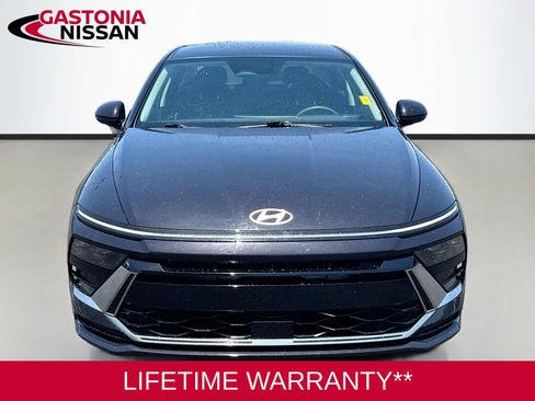 Used 2025 Hyundai Sonata SEL FWD image 2