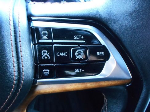 Certified 2023 Jeep Grand Cherokee Summit image 25