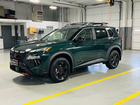 New 2026 Nissan Rogue SV AWD/4WD image 12