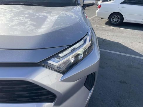 Used 2025 Toyota RAV4 XLE image 14