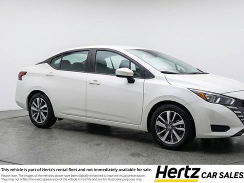 Used 2025 Nissan Versa SV FWD image 1