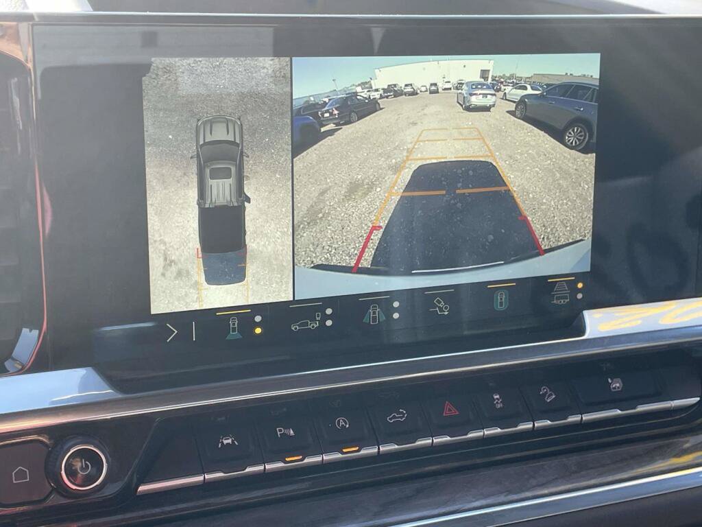 Used 2023 Chevrolet Silverado 1500 LTZ AWD/4WD image 25