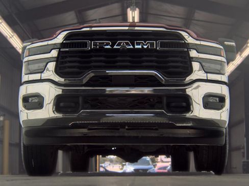 Used 2026 RAM 2500 Big Horn AWD/4WD image 3