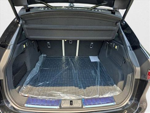 New 2026 Jaguar F-PACE R-Dynamic S image 9