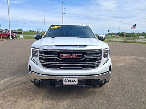 Used 2023 GMC Sierra 1500 SLT w/ SLT Convenience Package AWD/4WD image 3