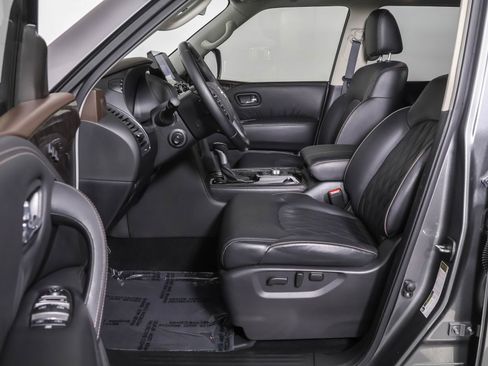 Used 2024 Nissan Armada Platinum w/ Captain's Chairs Package image 7