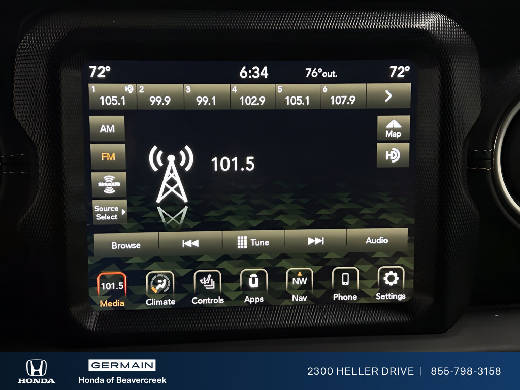 Used 2021 Jeep Wrangler Unlimited Sahara AWD/4WD image 18
