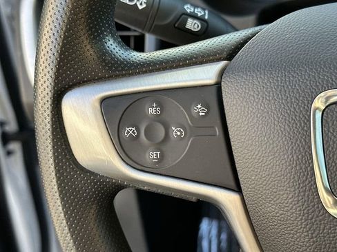 Used 2022 GMC Terrain SLE image 34