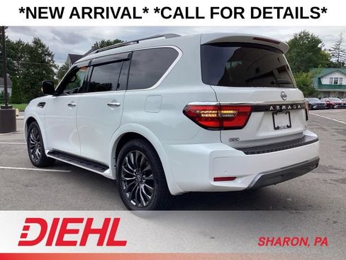 Used 2023 Nissan Armada Platinum w/ Captain's Chairs Package AWD/4WD image 5