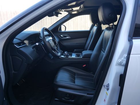 Used 2022 Land Rover Range Rover Velar R-Dynamic S image 19